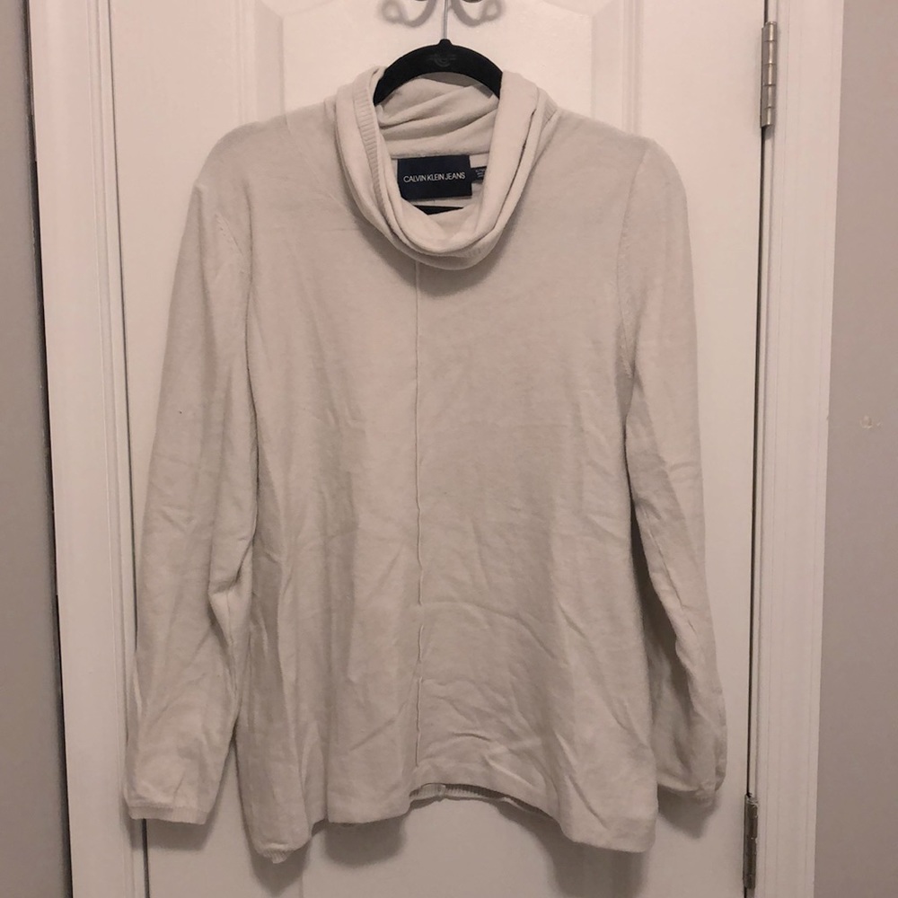 Calvin Klein Jeans White XL Sweater.